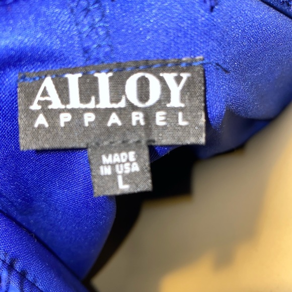 Blue lace dress - Picture 6 of 6